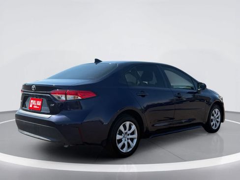 Used 2023 Toyota Corolla LE w/ Carpet Mat Package (TMS) FWD image 4