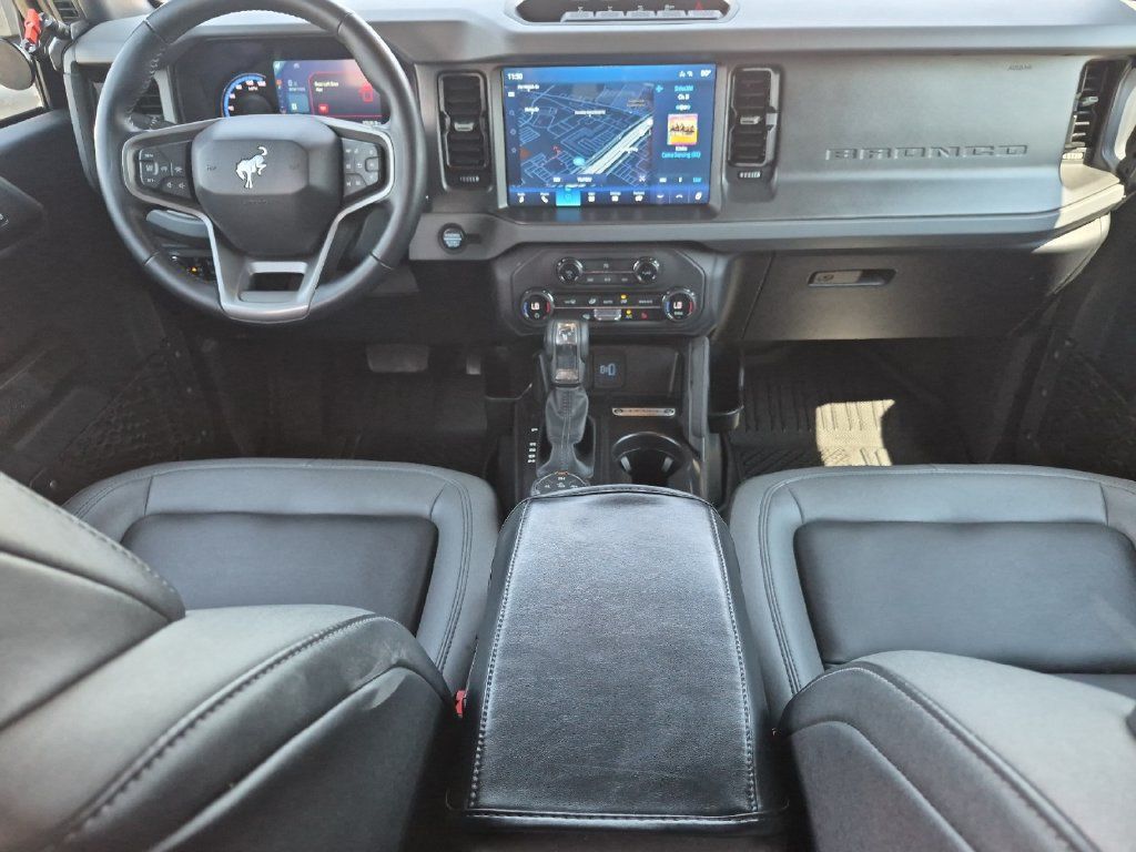 Used 2024 Ford Bronco Big Bend w/ Sasquatch Package AWD/4WD image 13