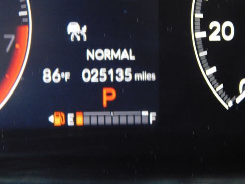 Used 2025 Honda HR-V Sport image 30