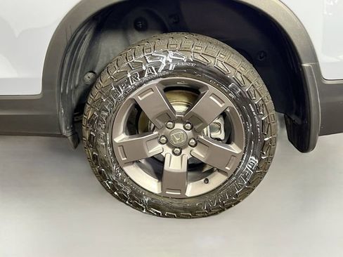 Certified 2024 Honda Ridgeline TrailSport image 28