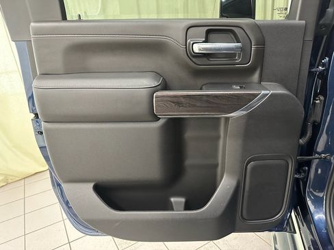 Certified 2023 Chevrolet Silverado 2500 LTZ w/ LTZ Premium Package image 37