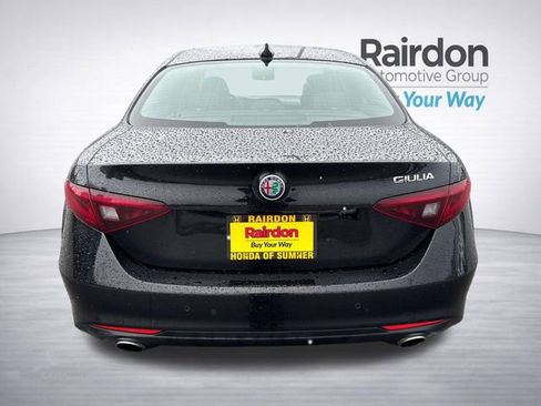 Used 2019 Alfa Romeo Giulia w/ Cold Weather Package RWD image 6
