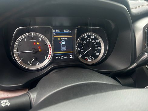 Used 2019 Nissan Titan Platinum Reserve image 13