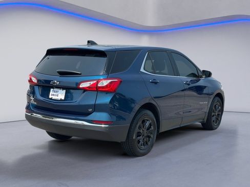Used 2020 Chevrolet Equinox LT w/ LPO, Cargo Package FWD image 3