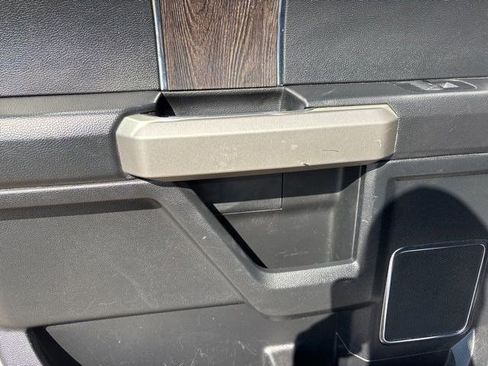 Used 2021 Ford F250 Lariat w/ Lariat Value Package image 33