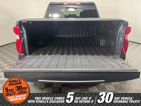 Used 2021 Chevrolet Silverado 1500 Custom Trail Boss w/ LPO, Dark Essentials Package image 22