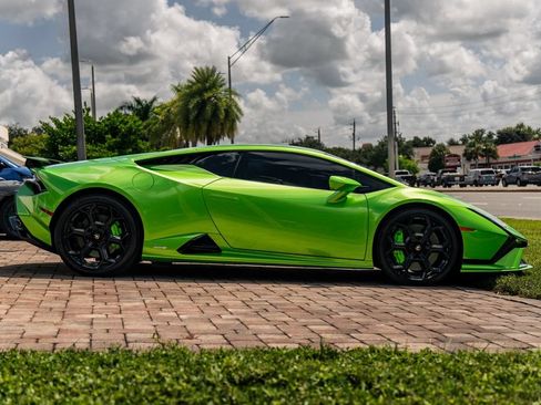 Used 2024 Lamborghini Huracan Tecnica RWD image 6