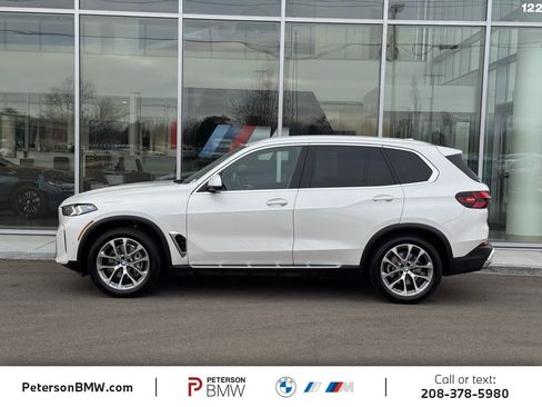 Used 2024 BMW X5 xDrive40i image 3