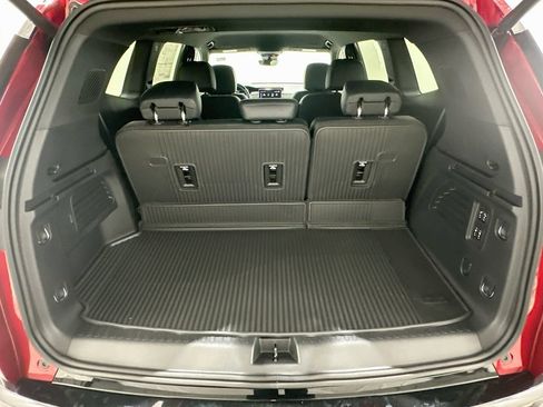 New 2026 GMC Acadia Denali w/ Super Cruise Package FWD image 27