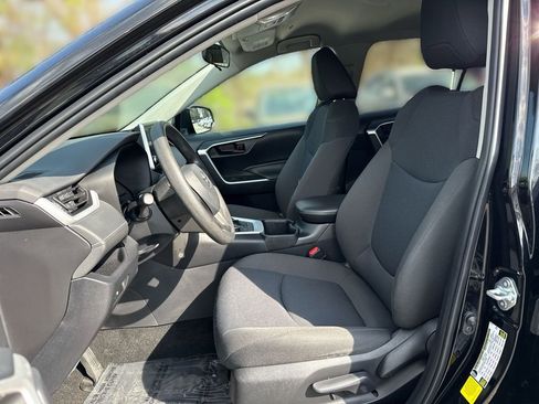 Used 2024 Toyota RAV4 LE image 13