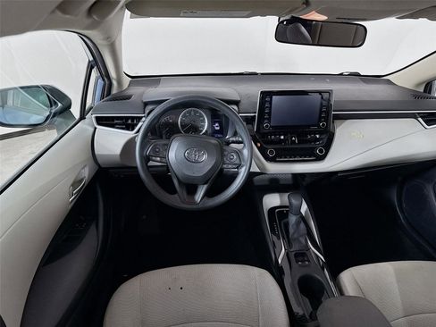 Used 2021 Toyota Corolla LE image 22
