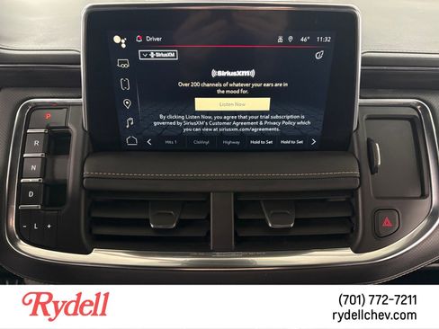 Used 2024 GMC Yukon SLT w/ SLT Luxury Package image 21