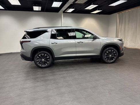 New 2026 Chevrolet Traverse LT w/ Sun and Wheel Package image 6