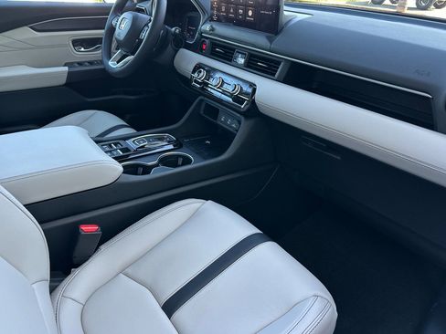 New 2026 Honda Pilot Touring image 18