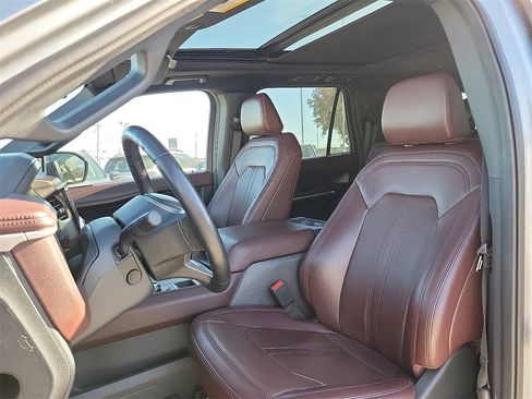 Used 2024 Ford Expedition Max Limited image 12