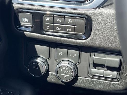 New 2026 GMC Yukon XL Denali w/ Advanced Technology Package image 21