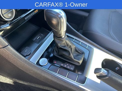 Used 2021 Volkswagen Passat 2.0T R-Line image 34