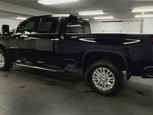 Used 2022 Chevrolet Silverado 2500 High Country image 6