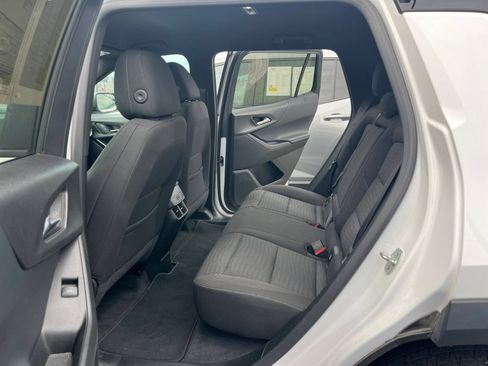 Used 2025 Chevrolet Equinox LT FWD image 21