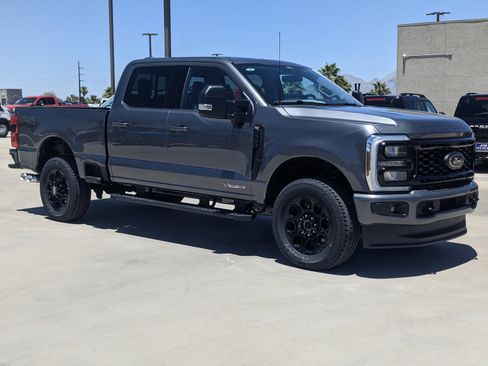New 2026 Ford F250 XLT w/ XLT Premium Package AWD/4WD image 1