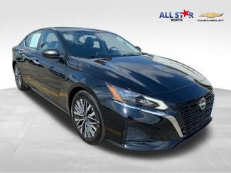 Used 2025 Nissan Altima 2.5 SV video 1