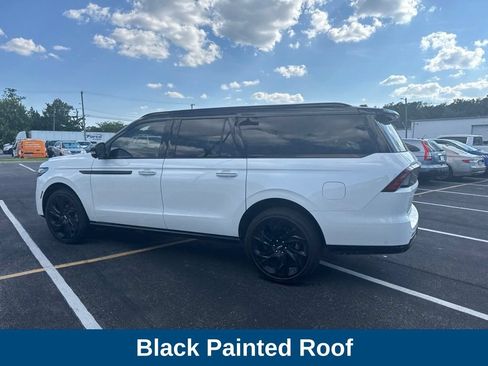 Used 2025 Lincoln Navigator L Black Label AWD/4WD image 12