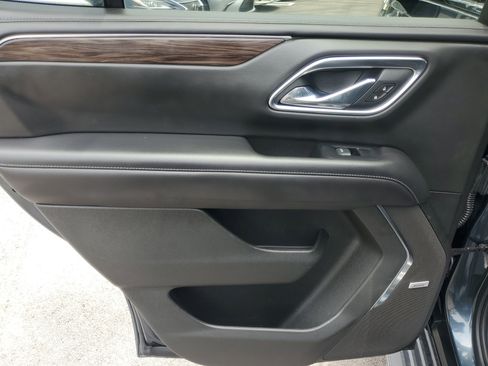 Used 2021 Chevrolet Tahoe LT image 16
