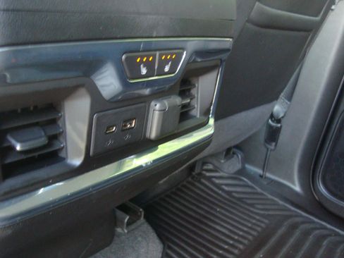 Used 2021 Chevrolet Silverado 1500 LTZ w/ LTZ Convenience Package II image 23