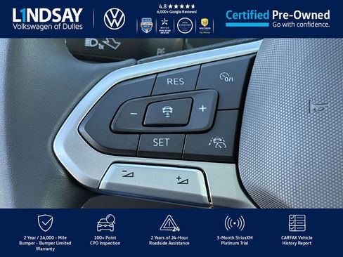 Certified 2022 Volkswagen Taos SEL w/ Panoramic Sunroof Package image 21