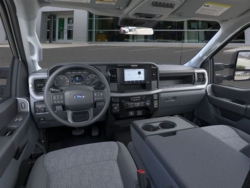 New 2026 Ford F250 XL w/ XL Driver Assist Package AWD/4WD image 9