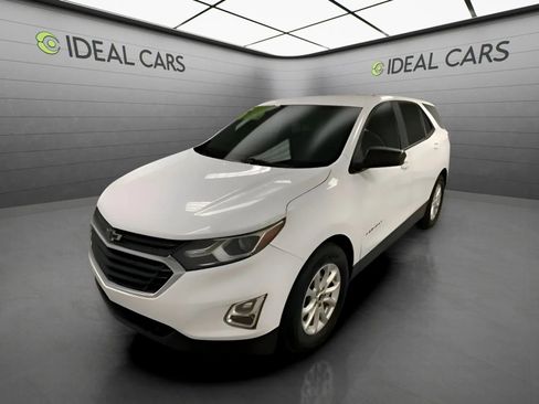 Used 2020 Chevrolet Equinox LS FWD image 1