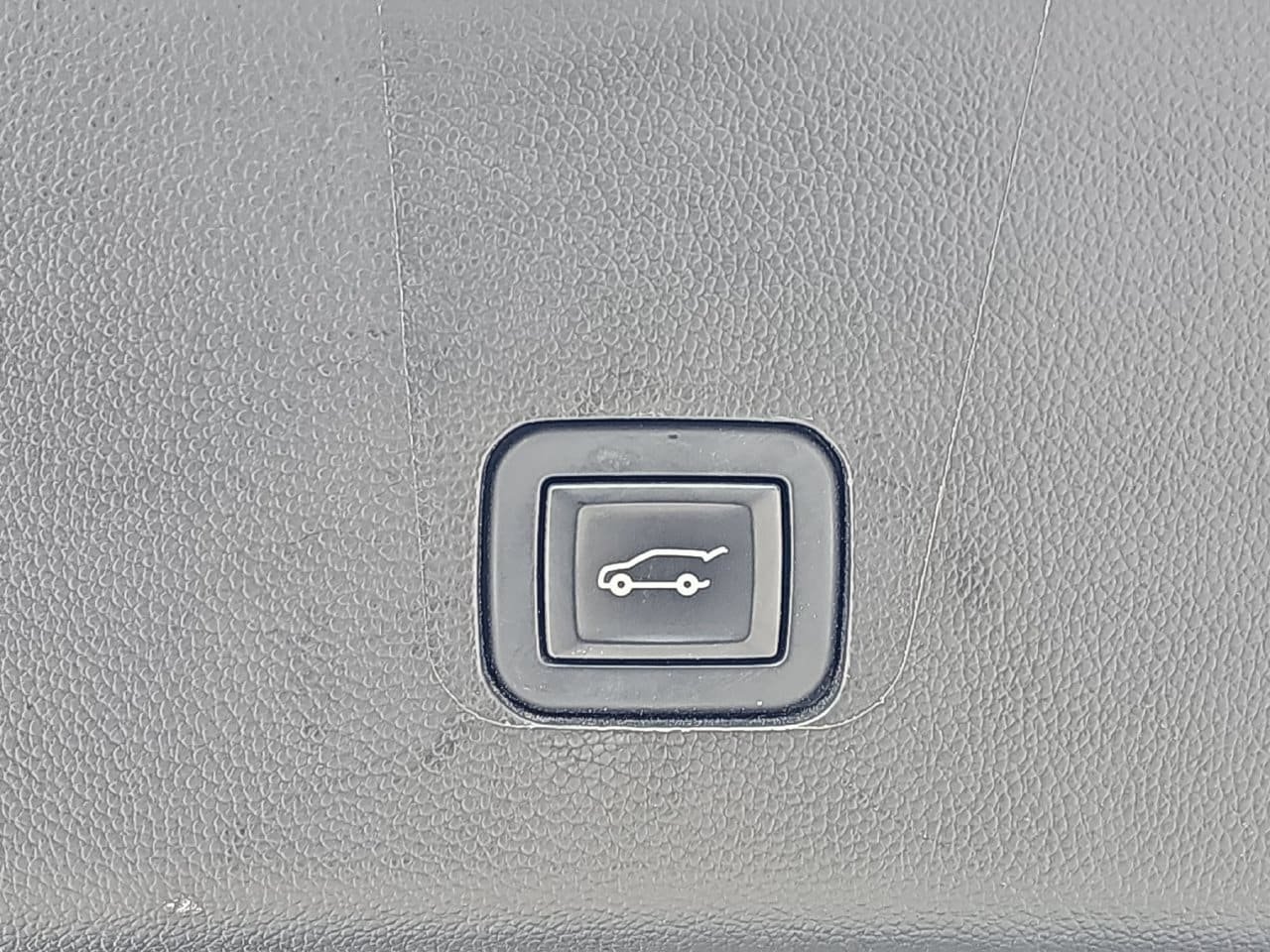 Used 2020 Chevrolet Traverse High Country AWD/4WD image 19