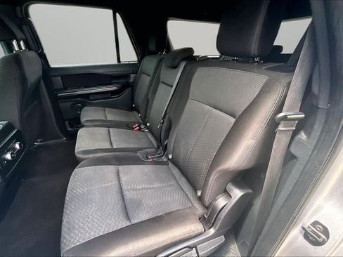 Used 2021 Ford Expedition Max XLT RWD image 18