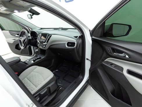 Used 2019 Chevrolet Equinox LT image 30