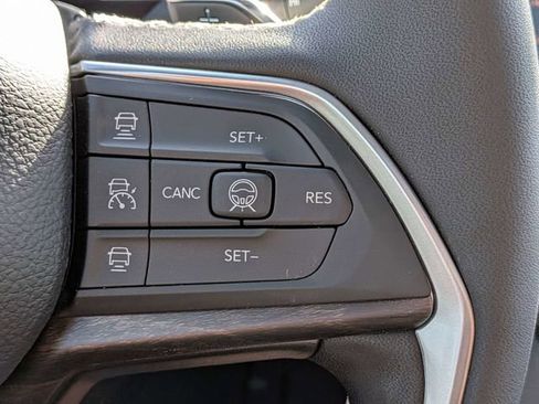 New 2026 Jeep Grand Cherokee Altitude AWD/4WD image 27