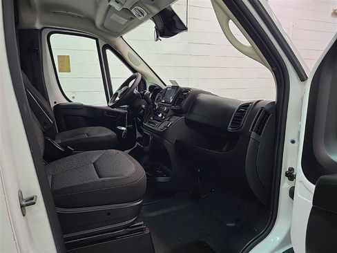 Used 2025 RAM ProMaster 2500 w/ U-Haul Equipment Group FWD image 7