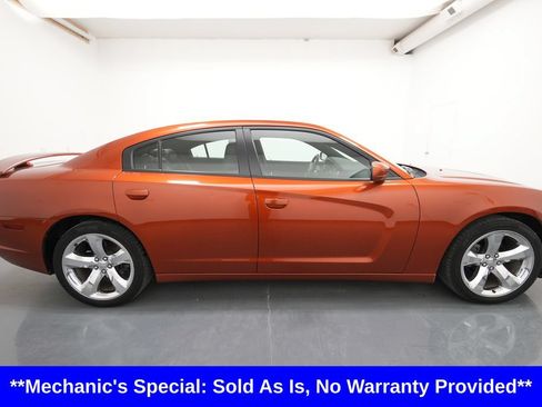 Used 2013 Dodge Charger SXT Plus RWD image 9