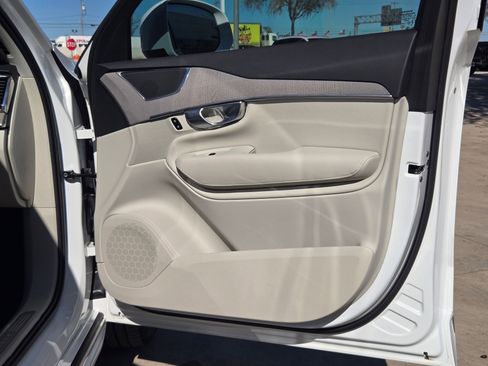 Used 2025 Volvo XC90 B5 Plus w/ Protection Package Premier image 32