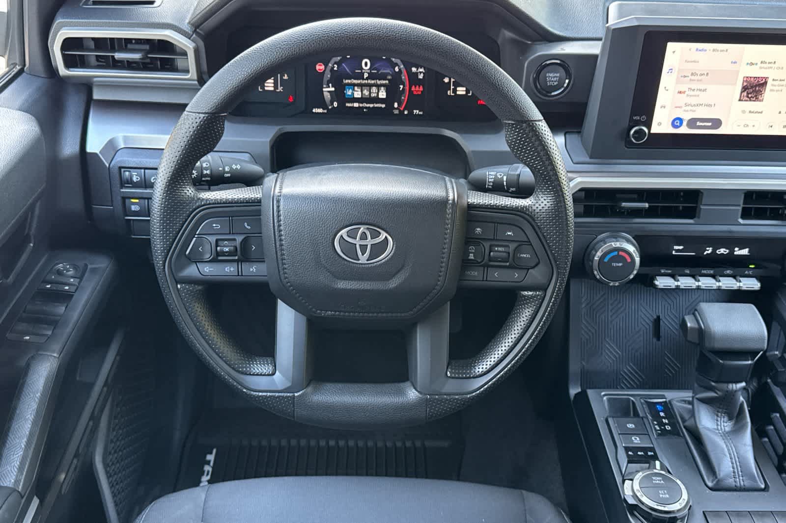 Used 2025 Toyota Tacoma SR5 AWD/4WD image 14