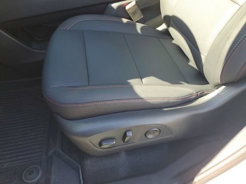 Used 2026 Chevrolet Traverse Z71 w/ Driver Confidence Package AWD/4WD image 16