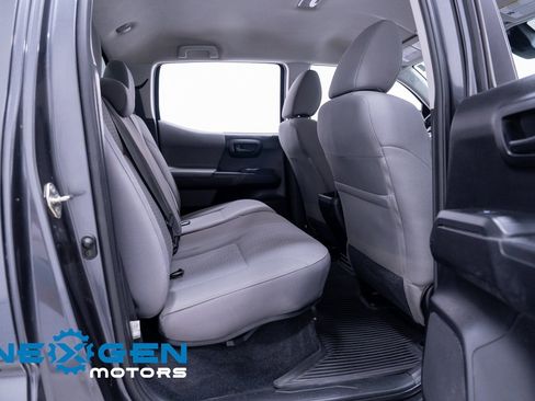 Used 2019 Toyota Tacoma SR image 39