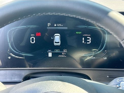Certified 2025 Kia Sportage EX w/ EX Premium Package AWD/4WD image 12