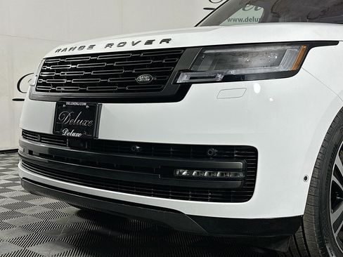 Used 2023 Land Rover Range Rover SE image 33