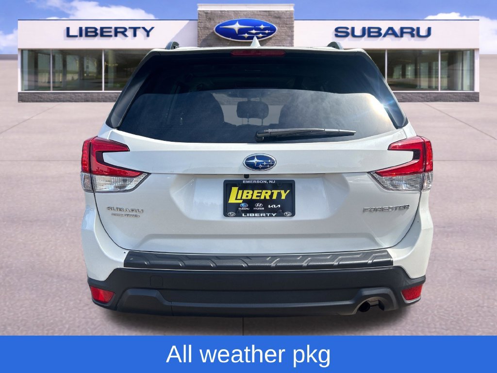 Certified 2023 Subaru Forester Premium AWD/4WD image 7