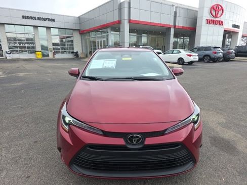 Certified 2025 Toyota Corolla LE image 2