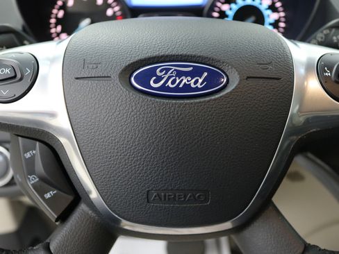 Used 2016 Ford Escape Titanium image 16