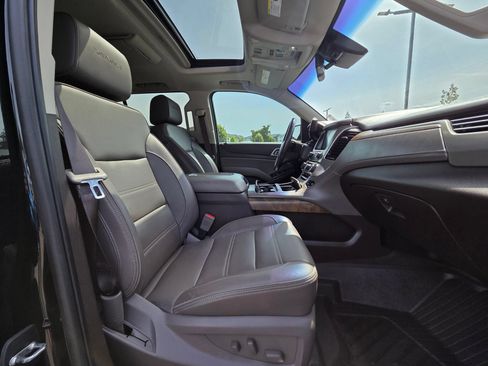 Used 2019 GMC Yukon Denali w/ Denali Ultimate Package AWD/4WD image 30