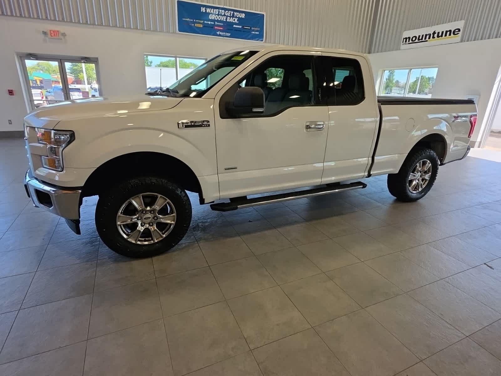 Used 2015 Ford F150 XLT w/ Equipment Group 301A Mid AWD/4WD image 18