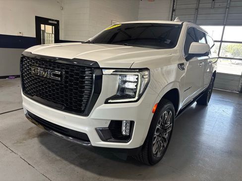 Used 2023 GMC Yukon XL Denali Ultimate image 40