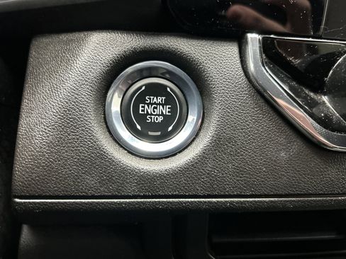 Used 2023 Chevrolet Colorado W/T image 22